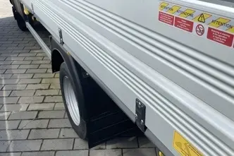 Iveco Daily, 3.0, 118 kW, дизель, механическая, задний привод