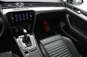 Volkswagen Passat, 1.6, 88 kW, diesel, automatic, front-wheel drive