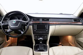 Škoda Superb, 1.8, 118 kW, bensiin, automaat, esivedu