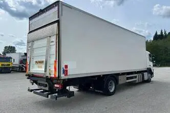 Volvo FM330 4X2 EURO6 + CARRIER + DOUBLE STOCK, 250 kW, diesel, automatic