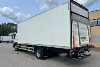 Volvo FM330 4X2 EURO6 + CARRIER + DOUBLE STOCK, 250 kW, diesel, automatic