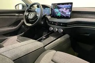 Škoda Superb, 1.5, 110 kW, гибрид, автомат, передний привод