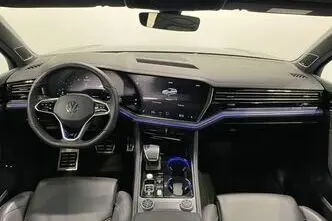 Volkswagen Touareg, 3.0, 340 kW, petrol, automatic, four-wheel drive