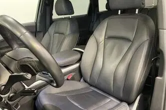 Audi Q7, 3.0, 210 kW, гибрид, автомат, полный привод