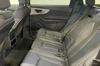 Audi Q7, 3.0, 210 kW, гибрид, автомат, полный привод