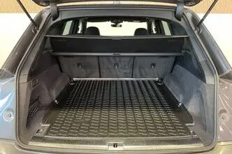 Audi Q7, 3.0, 210 kW, гибрид, автомат, полный привод