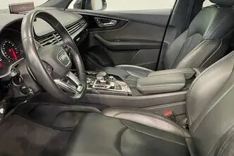 Audi Q7, 3.0, 210 kW, гибрид, автомат, полный привод