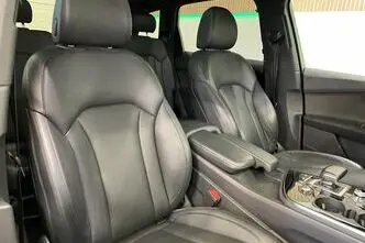 Audi Q7, 3.0, 210 kW, гибрид, автомат, полный привод