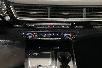 Audi Q7, 3.0, 210 kW, гибрид, автомат, полный привод