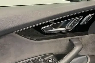 Audi Q7, 3.0, 210 kW, гибрид, автомат, полный привод
