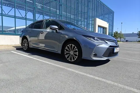 Toyota Corolla, 2021, 1.8, 72 kW, гибрид б+э, автомат, передний привод