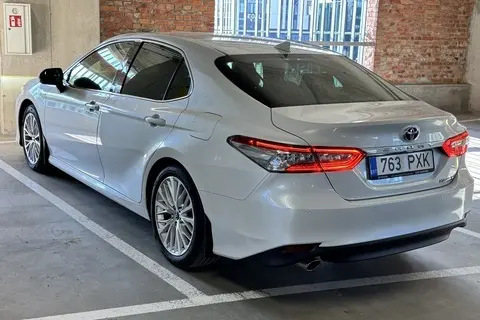Toyota Camry, 2019, 2.5, 131 kW, гибрид б+э, автомат, передний привод