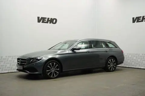 Mercedes-Benz E 300, 2020, 2.0, 143 kW, plug-in hybrid d+e, automatic, rear-wheel drive