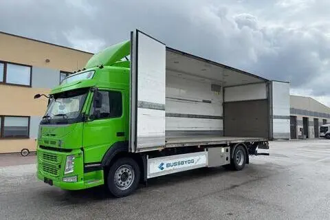Volvo FM330, 2016, 250 kW, diesel, automatic