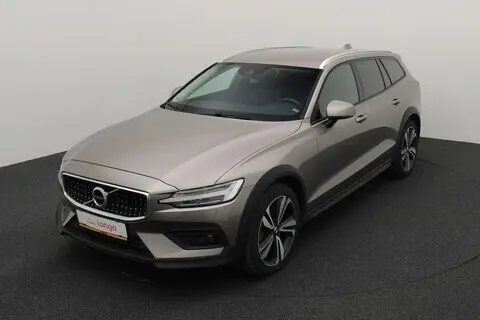 Volvo V60 Cross Country, 2019, 2.0, 184 kW, бензин, автомат, полный привод
