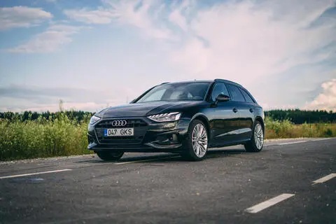 Audi A4, 2023, 2.0, 110 kW, гибрид б+э, автомат, передний привод