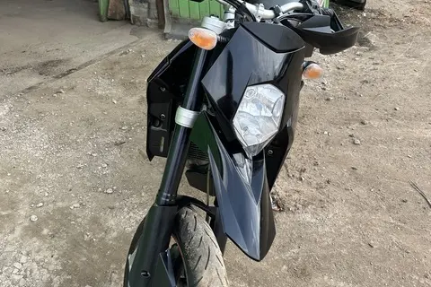 KTM 950 SUPERMOTO, 2005, 0.9, 72 kW, bensiin, manuaal, tagavedu
