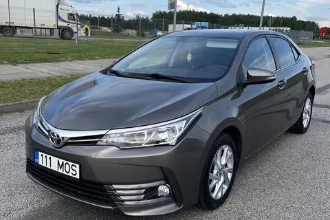 Toyota Corolla, 2016, 1.6, 97 kW, бензин, механическая, передний привод