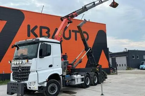 Mercedes-Benz Arocs 3242 8x4, 2015, 310 kW, diesel, automatic