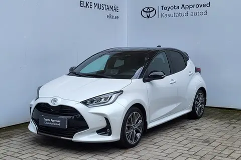 Toyota Yaris, 2024, 1.5, 68 kW, гибрид б+э, автомат, передний привод
