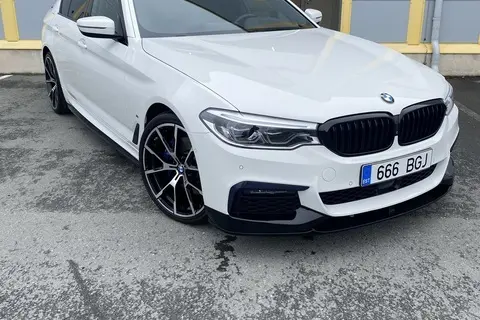 BMW 530, 2019, 2.0, 135 kW, гибрид б+э, автомат, задний привод