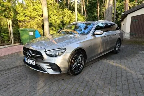 Mercedes-Benz E 300, 2020, 2.0, 235 kW, подключаемый гибрид б+э, автомат, задний привод