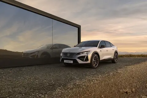 Peugeot 408, 1.2, 100 kW, hübriid b+e, automaat, esivedu