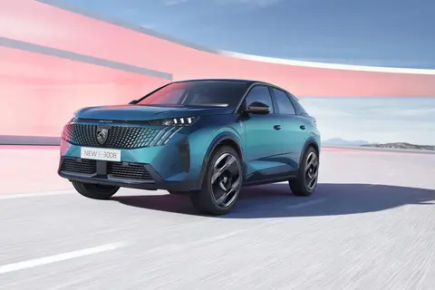 Peugeot 3008, 1.2, 100 kW, гибрид б+э, автомат, передний привод