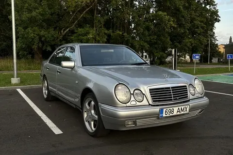 Mercedes-Benz E 320, 1998, 3.2, 165 kW, petrol, automatic, four-wheel drive