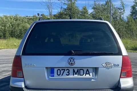 Volkswagen Bora, 2002, 2.0, 85 kW, бензин, механическая, передний привод