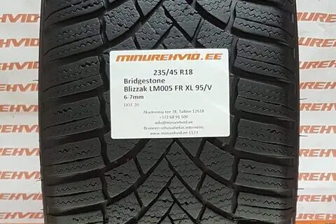 Kasutatud lamellrehv 235/45R18 Bridgestone Blizzak LM005 FR XL 95/V