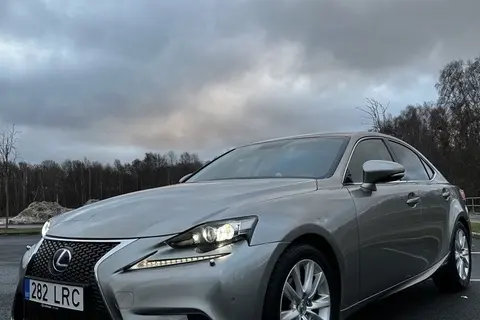 Lexus IS 300, 2013, 2.5, 133 kW, hybrid p+e, automatic, rear-wheel drive