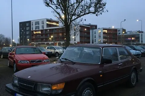 Saab 900, 1987, 2.0, 74 kW, petrol, manual, front-wheel drive