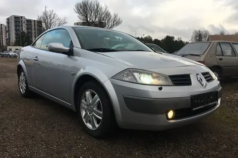 Renault Megane, 100 kW, petrol, manual, front-wheel drive
