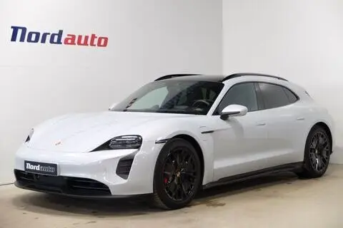 Porsche Taycan, 2022, 142 kW, electric, automatic, four-wheel drive