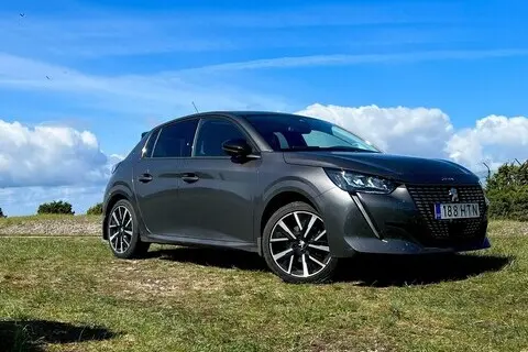 Peugeot 208, 2022, 1.2, 74 kW, бензин, автомат, передний привод