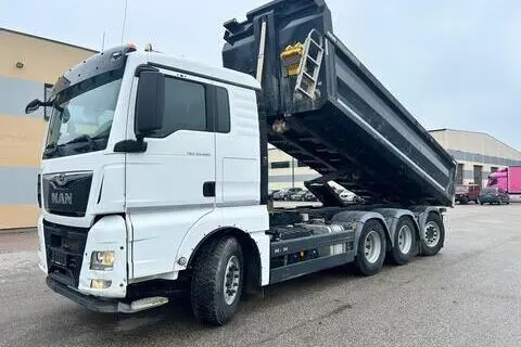 MAN TGX 35.500 8X4 EURO6 + BOX VIBRATION, 2019, 368 kW, diisel, automaat