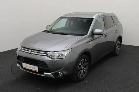 Mitsubishi Outlander, 2015, 2.0, 89 kW, plug-in hybrid p+e, automatic, four-wheel drive