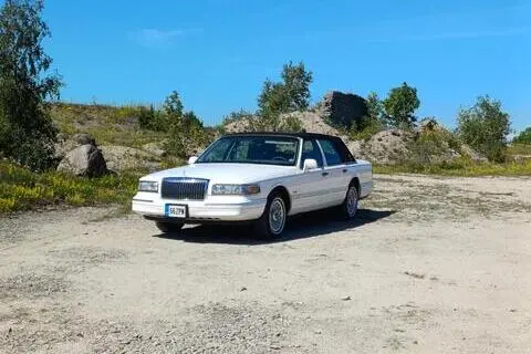 Lincoln Town Car, 1997, 4.6, 157 kW, бензин, автомат, задний привод