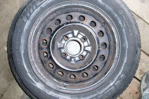 Used alloy wheel+studless winter tire 195/65R15,
