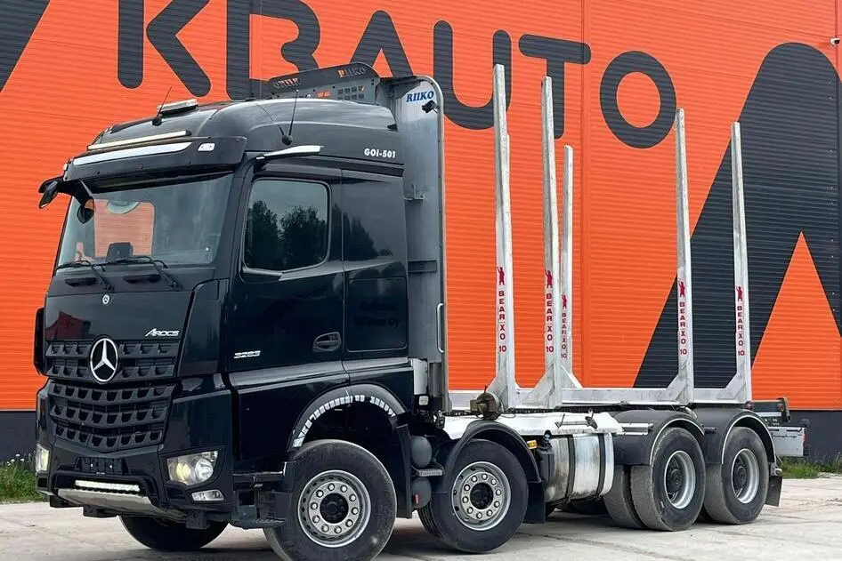 Mercedes-Benz Arocs 3263 8x4, 460 kW, дизель, автомат