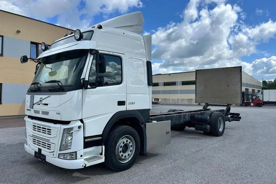 Volvo FM330, 251 kW, дизель, автомат