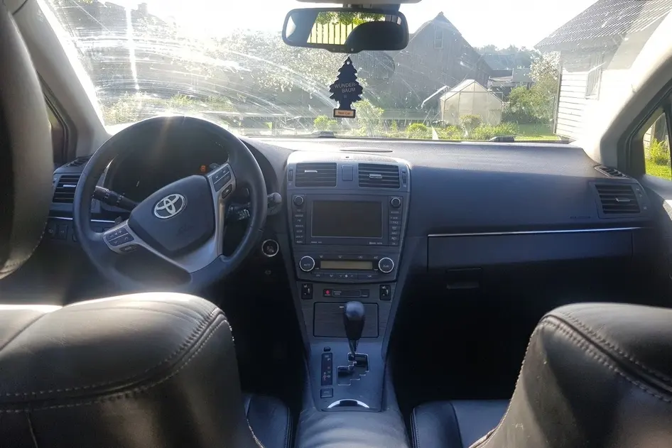 Toyota Avensis, 2.2, 110 kW, дизель, автомат, передний привод