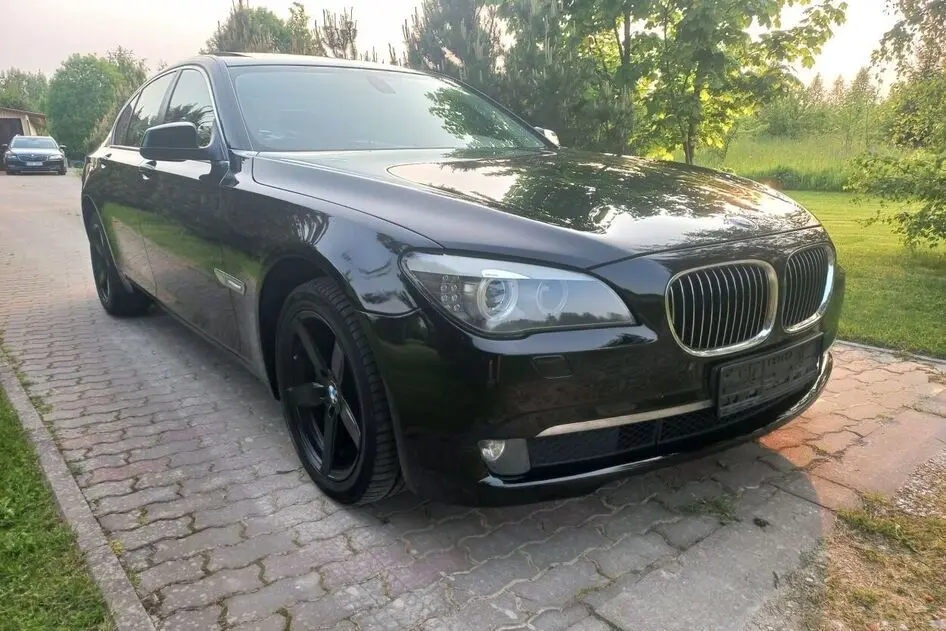 BMW 730, 3.0, 180 kW, diesel, automatic, rear-wheel drive