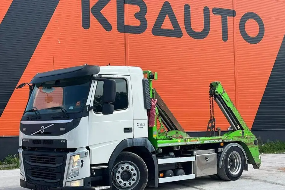 Volvo FM 330 4x2, 2017, 250 kW, diesel, automatic