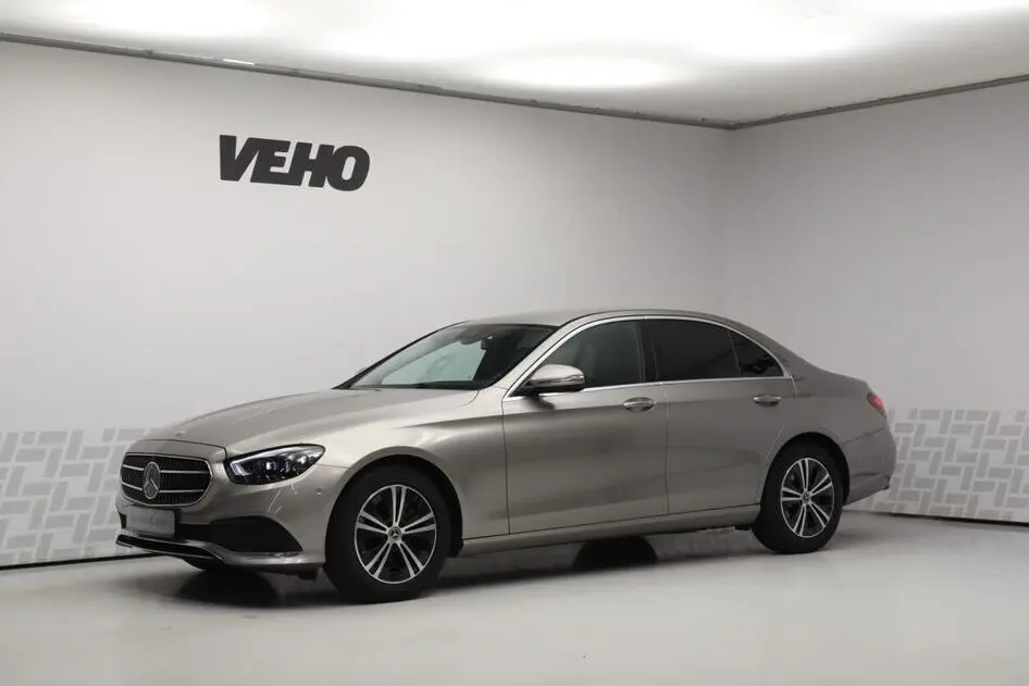 Mercedes-Benz E 200, 2.0, 145 kW, бензин, автомат, полный привод