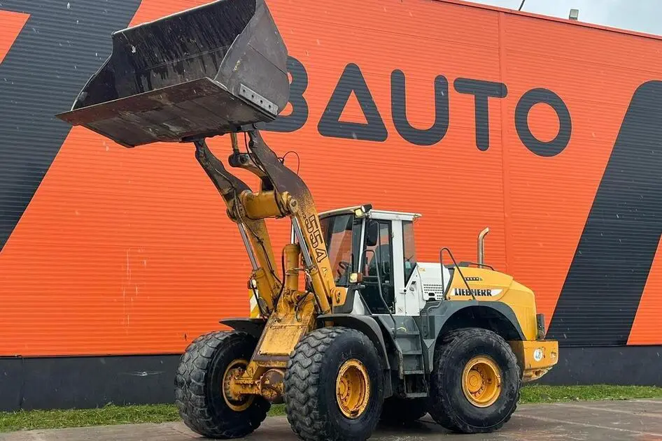 Liebherr L 554 4x4, 145 kW, diisel, automaat
