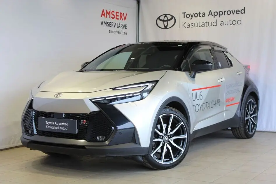 Toyota C-HR, 2.0, 112 kW, гибрид, автомат, полный привод