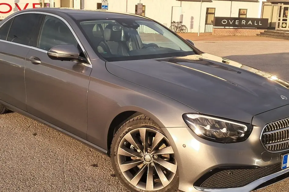 Mercedes-Benz E 220, 2.0, 147 kW, hybrid, automatic, rear-wheel drive