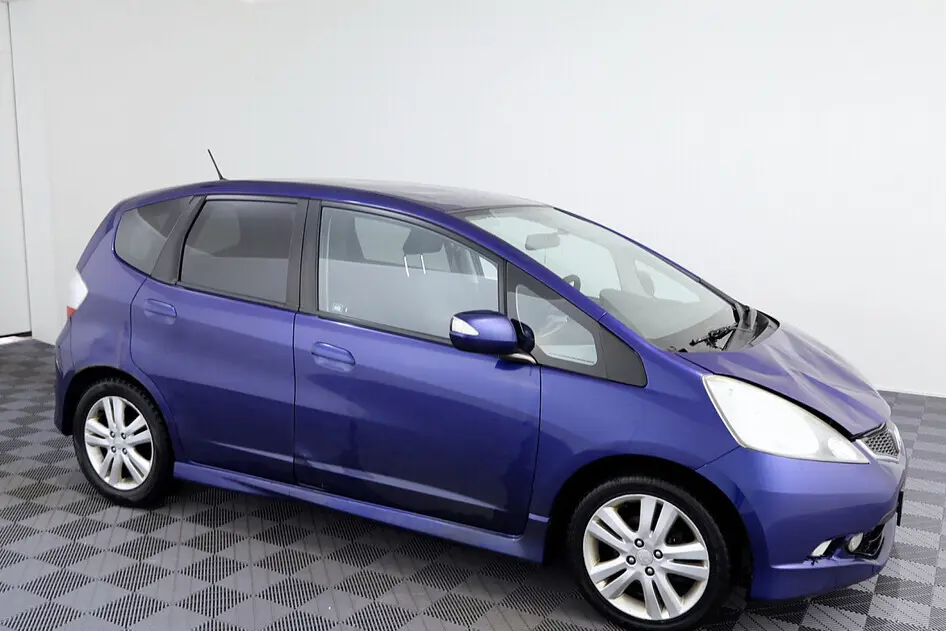 Honda Jazz, 1.3, 73 kW, бензин, механическая, передний привод